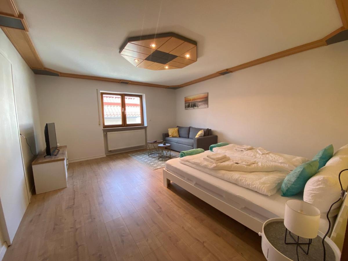 Ferien & Business Apartments Hohenfels Hohenfels  エクステリア 写真
